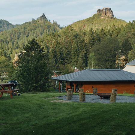 Natur Resort Jetrichovice Eksteriør bilde